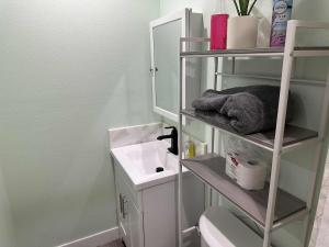 Macau Studio-Guesthouse by Sac State and UCDMC