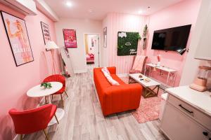 Live In Barbies Dream World!