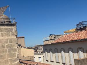 ARLES: Duplex Chic Centre - Clim & Vue Imprenable - FR-1-765-29