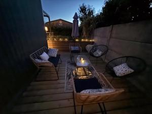 Maisons de vacances Mobil-Home Confort 6p, 3 Chambres, 2 SDB, Plage a 200m, Piscine Chauffee, Fitness, Wifi Gratuit - FR-1-361A-84 : photos des chambres
