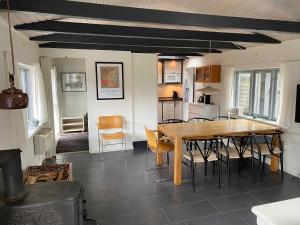 Lovely Cottage Near Beautiful Bathing Beach