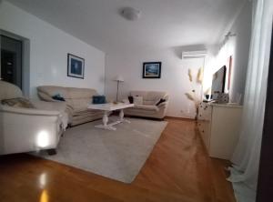 Apartments Zlata Rab