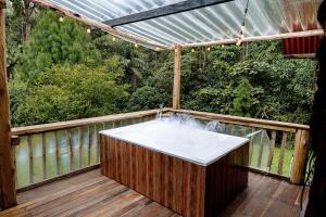 Beautiful Cabin Love and Nature