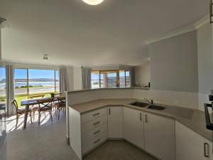 Pelican Shore Villa 1- Kalbarri WA