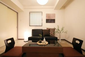 サンハイツ初台 201