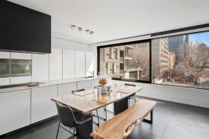 Small House - Award Winning Surry Hills