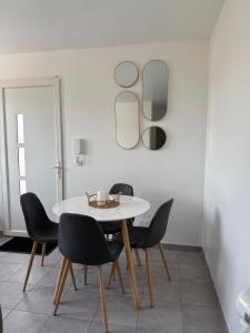 Appartements Appartement moderne et spacieux 3 : photos des chambres