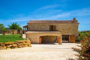 Le Sommet de la Tour, Vue, Calme et Chevaux