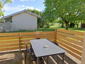 B&B / Chambres d'hotes Chambres d'Hotes Chateau Pierre de Montignac : photos des chambres