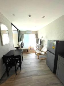 С12 Title Naiyang Ватсап669З5В2I976