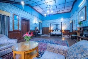 Balrampur House Heritage Hotel