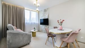 CONTINENTAL Apartamenty Piamola