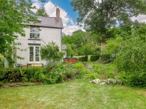 4 Bed in Corwen 88868