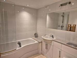 3 bed in Ilfracombe DARWI