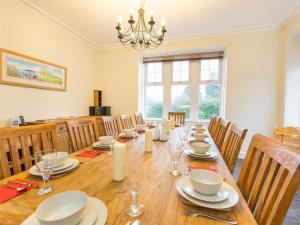 5 Bed in Brodick CA016