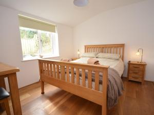 2 bed in St Davids 42280