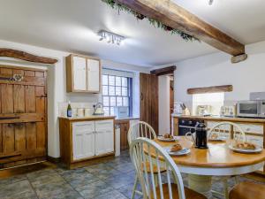 2 Bed in Longnor 78661