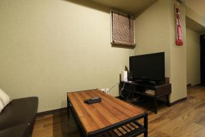 Best Value 2BR that Sleep 6, Quiet neighborhood, Close to Metro