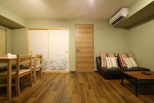 Best Value 2BR that Sleep 6, Quiet neighborhood, Close to Metro