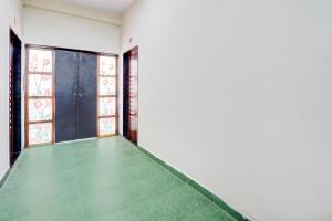 SPOT ON Hotel Satkar Bar and Lodge