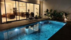 Quiet enclosed modern villa