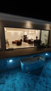 Quiet enclosed modern villa