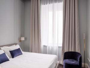 Golden House Vatican - Rienzo