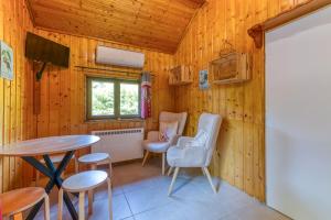 Campings Camping L-imprevu : photos des chambres