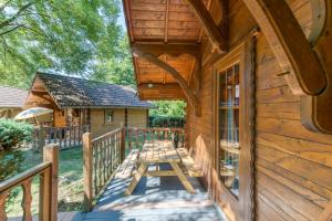 Campings Camping L-imprevu : photos des chambres