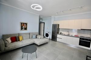 Eastwest Seaview Apartments