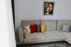 Eastwest Seaview Apartments