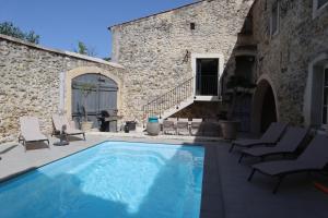 Maisons d'hotes LA MAISON DE LIVIA, Gite, chambres et table d'hotes, entre Uzes et Nimes : photos des chambres