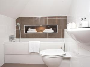 2 Bed in Edinburgh 42778