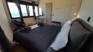 Mandoras Sea View Apartment