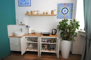 B center Suite for Peaceful Retreat