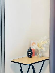 SM6 Minimalist Comfort Near SM