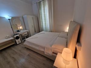 Casa nel centro della città - House in the city center-Casa nel centro della città