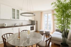 Milan Porta Venezia Shopping, metro, and comfort