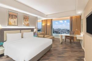 Radisson Hyderabad Hitec City