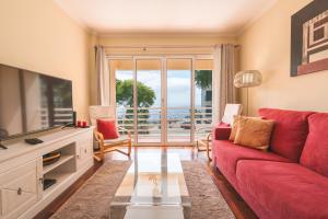 Strelitzia Apartment by AH