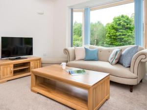 4 Bed in Keswick SZ267