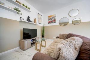 Seaview 3BR Penthouse Escape with Terrace Views by 360 Estates