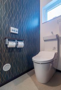 新屋 札幌市中心 近圓山公園 挑高設計客廳 4房 2廁所 1浴室 1淋浴 最大10人 可停車