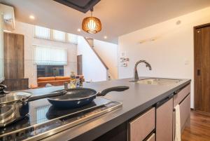 新屋 札幌市中心 近圓山公園 挑高設計客廳 4房 2廁所 1浴室 1淋浴 最大10人 可停車