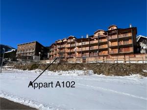 Appartements T3 les Angles entierement renove : photos des chambres