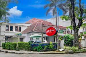 Dancenter The Ethnic Hotel