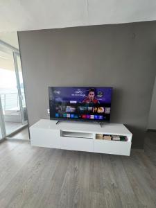 Moraira Sea front, first line, Air Conditioning, heating, First floor, 2 habs 4beds