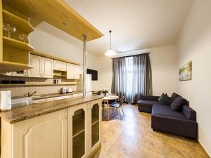 Quiet Central Station Apartments