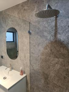 Modern and Spacious Queen Room with Attached Bathroom - NR2