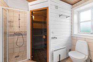 Summer Cottage With Jacuzzi And Sauna